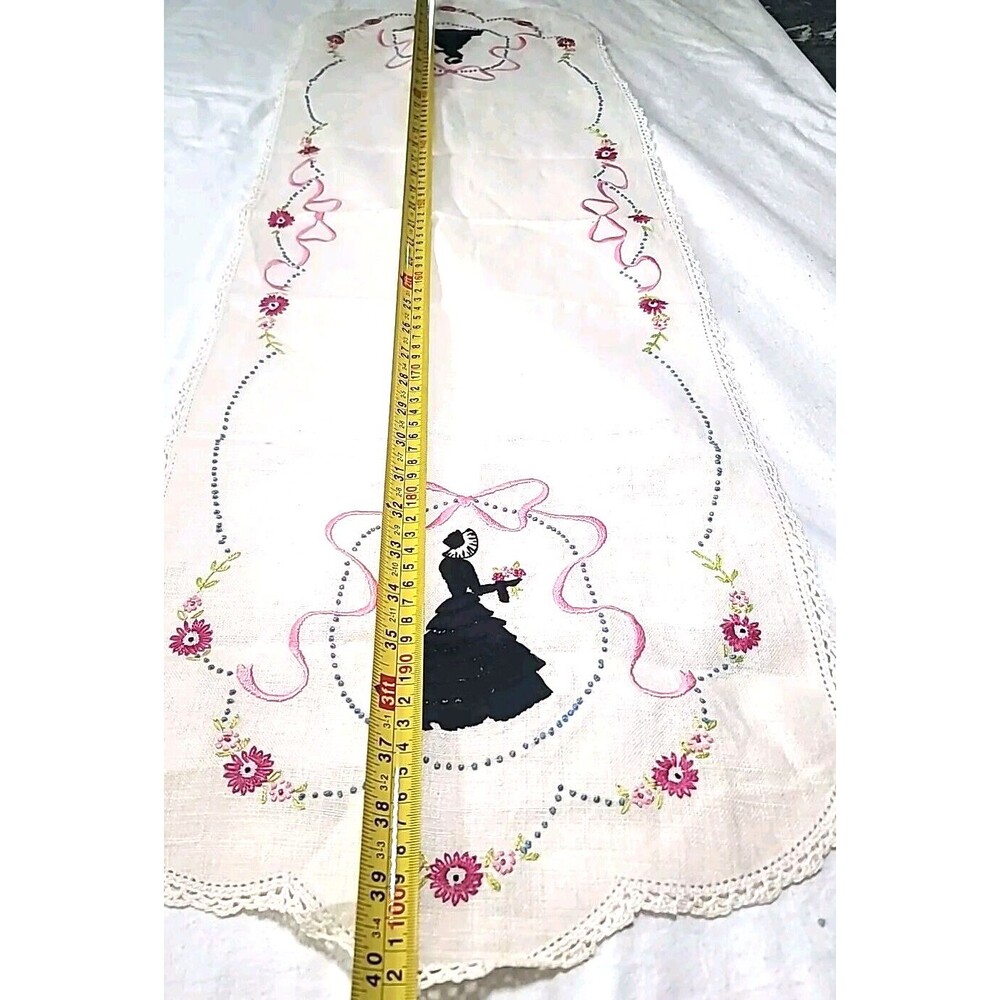 Vintage Handmade Embroidered Dresser Scarf Tablerunner Victorian 40"x13" - Picture 3 of 5